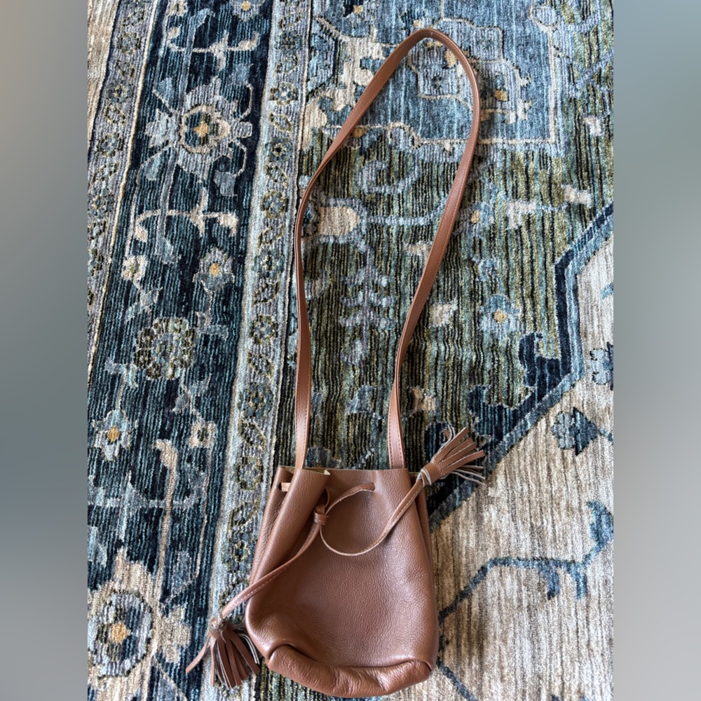 Elegant Brown Leather Crossbody Bag